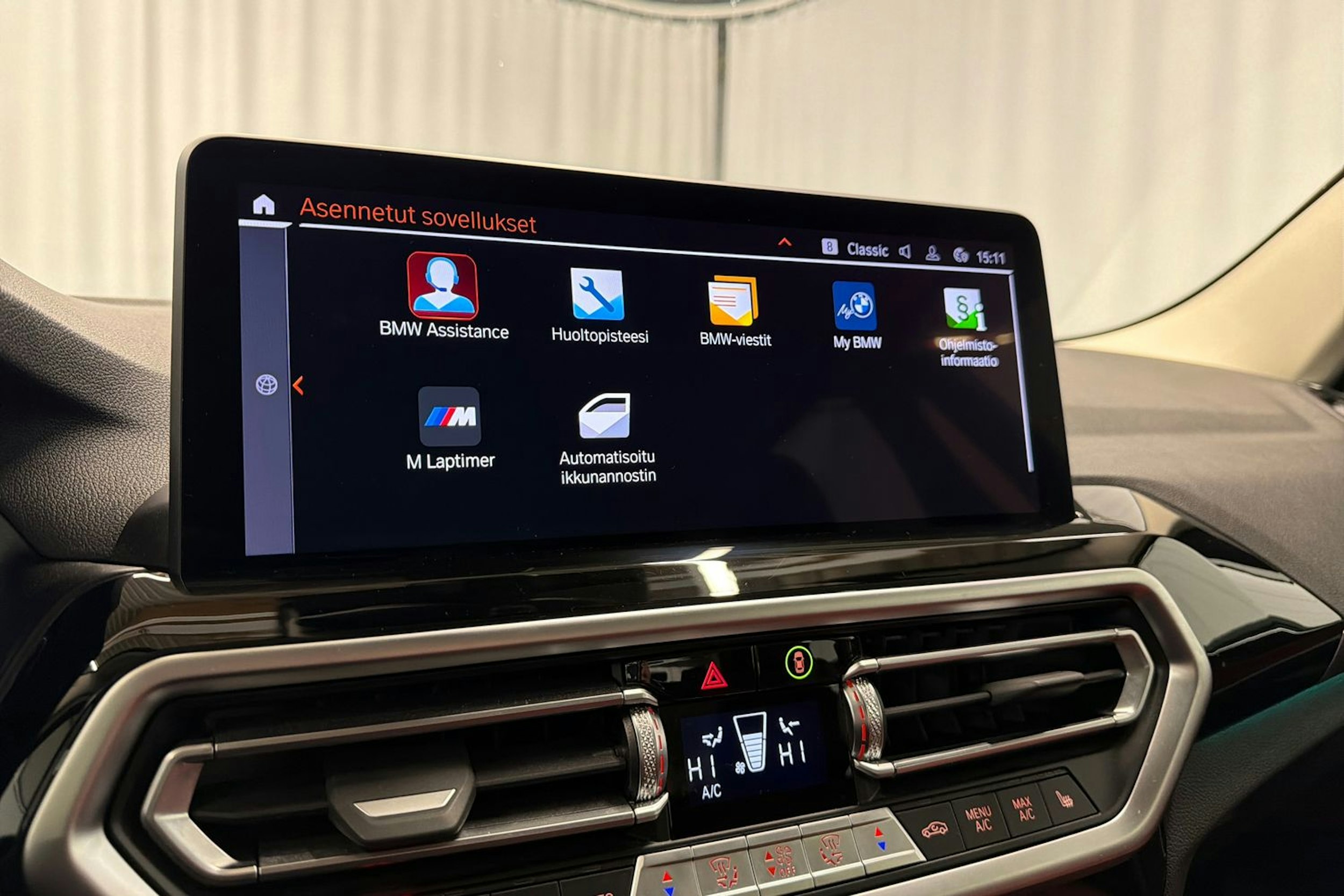 harmaa BMW X3 2022 kuva 25.