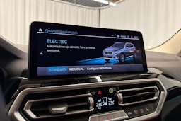 harmaa BMW X3 2022 kuva 27.