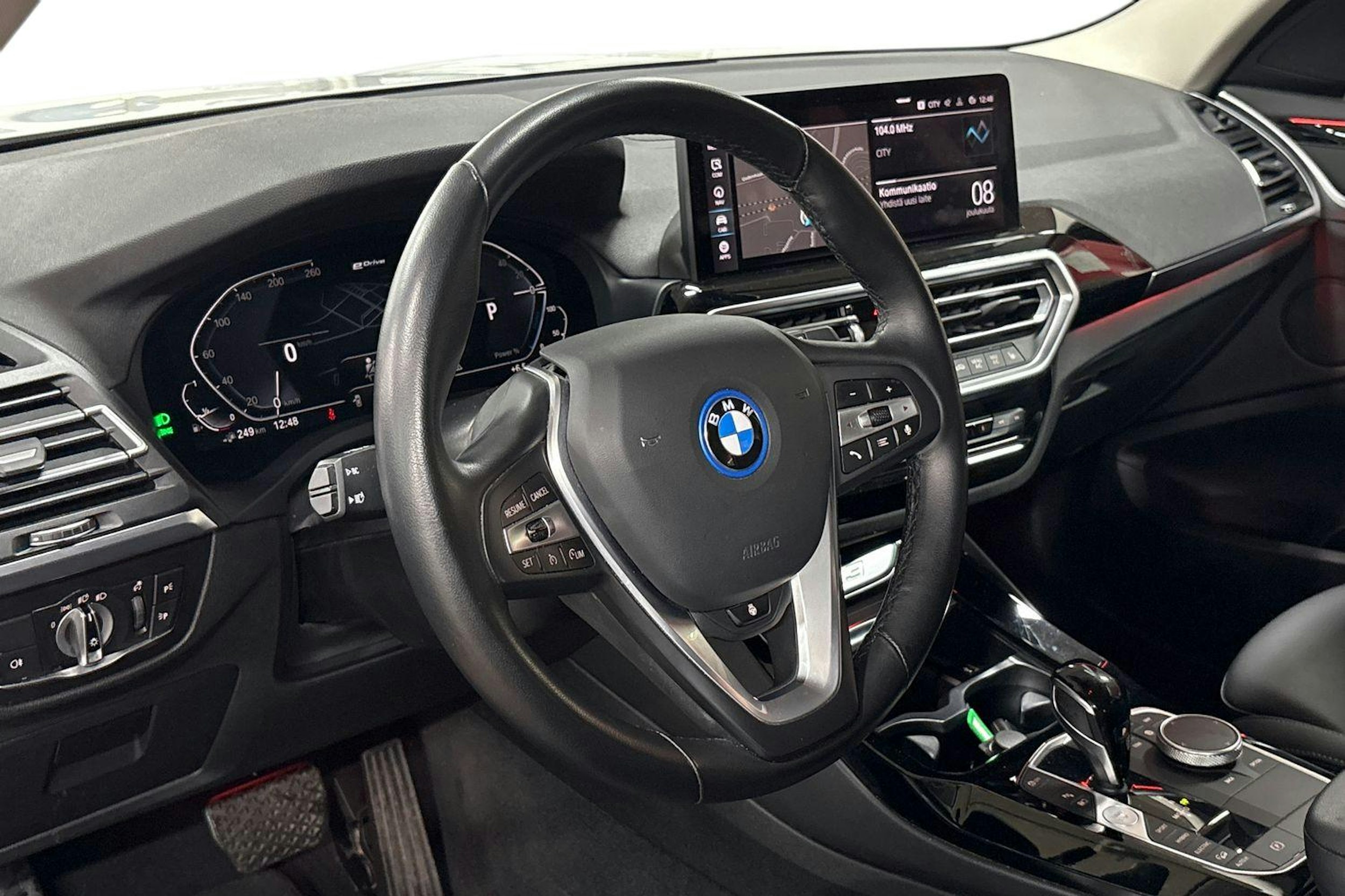 Valkoinen BMW X3 2022 kuva 3.