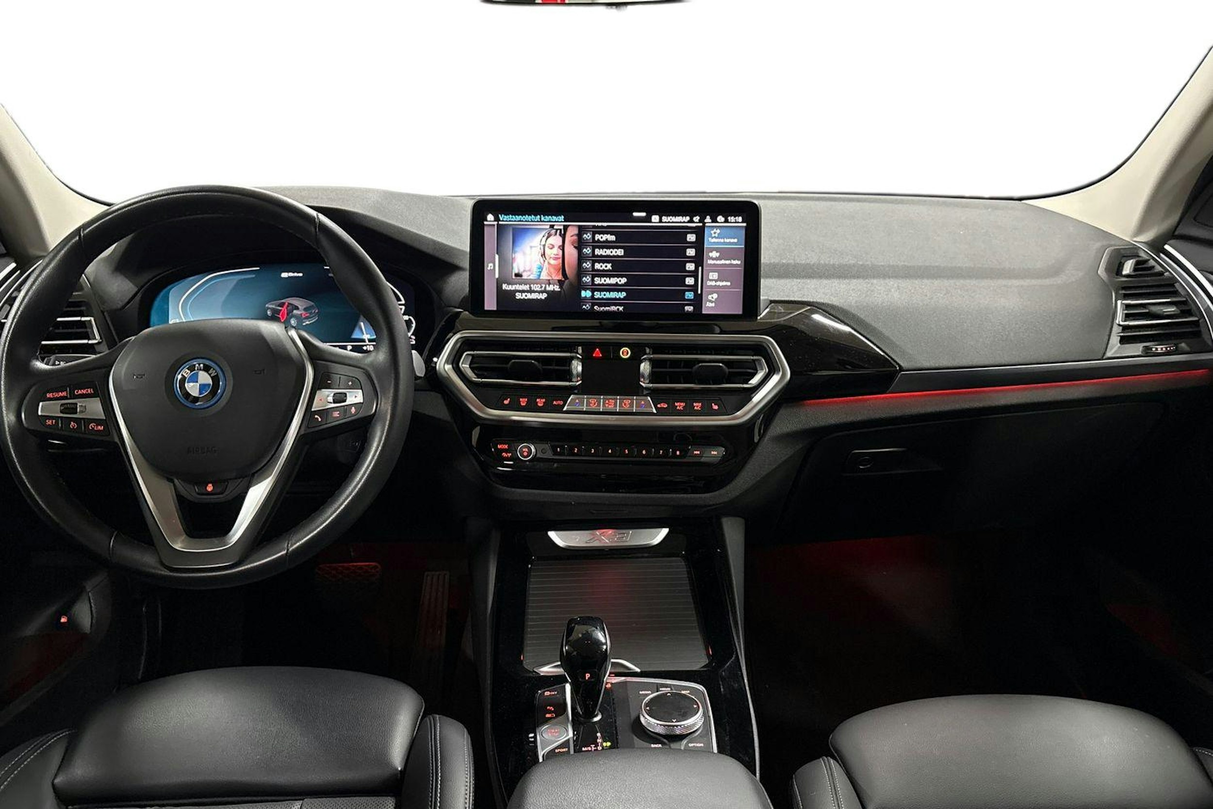 Valkoinen BMW X3 2022 kuva 9.