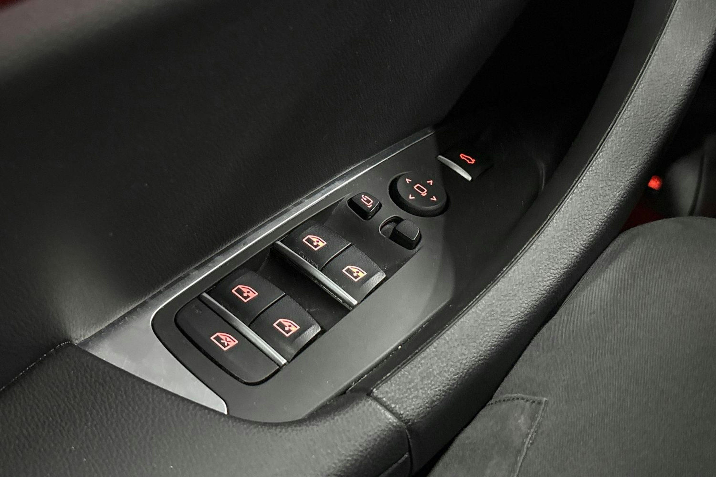 Valkoinen BMW X3 2022 kuva 26.