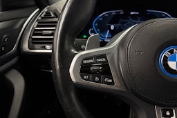 musta BMW X3 2022 kuva 22.