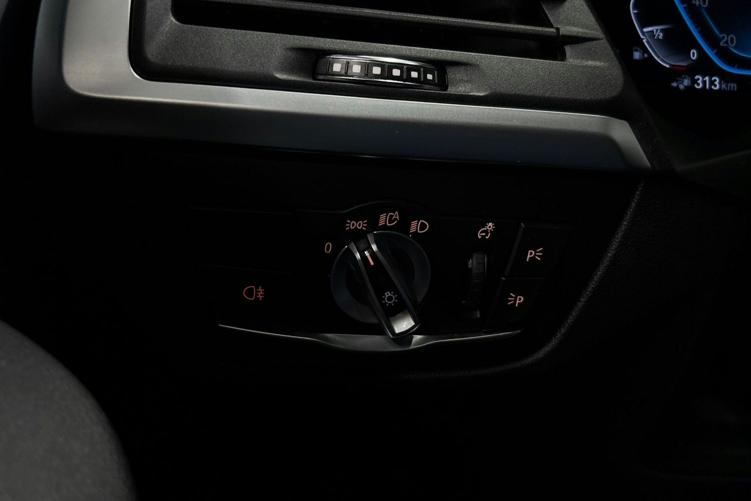 musta BMW X3 2022 kuva 24.