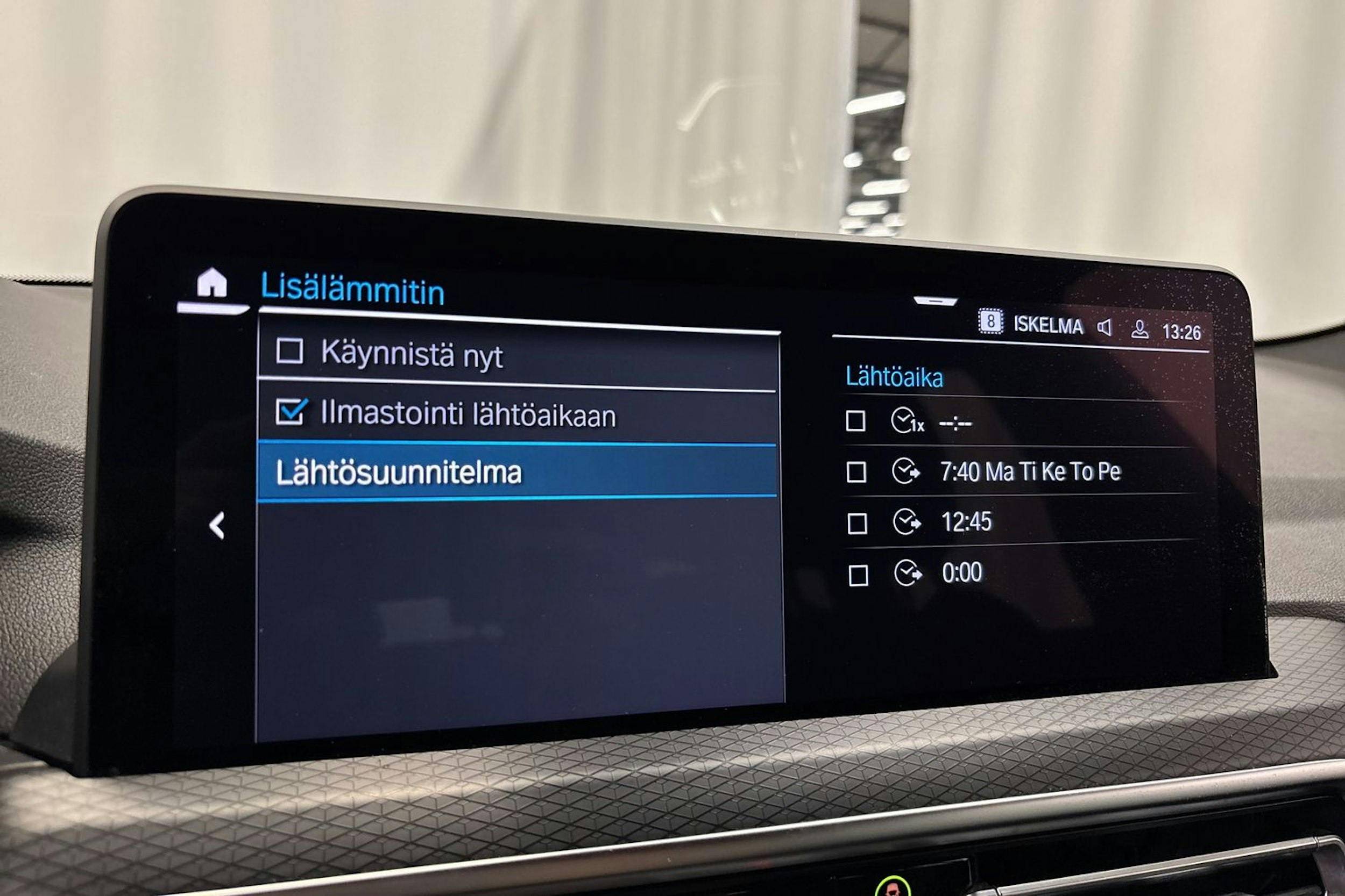 musta BMW X3 2022 kuva 28.