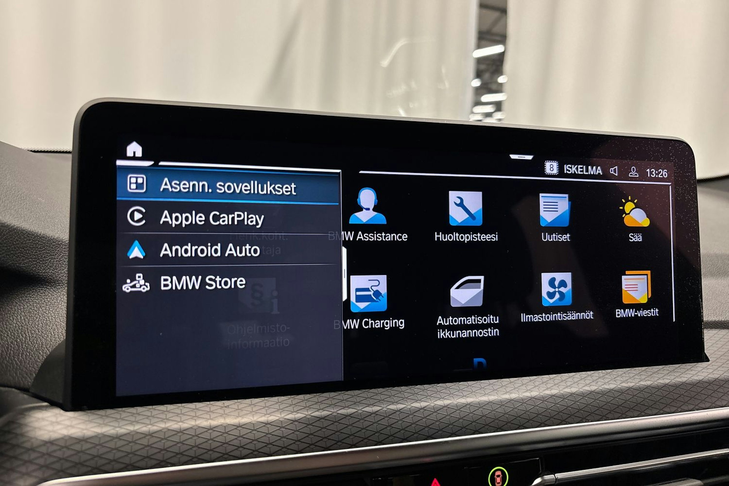 musta BMW X3 2022 kuva 29.