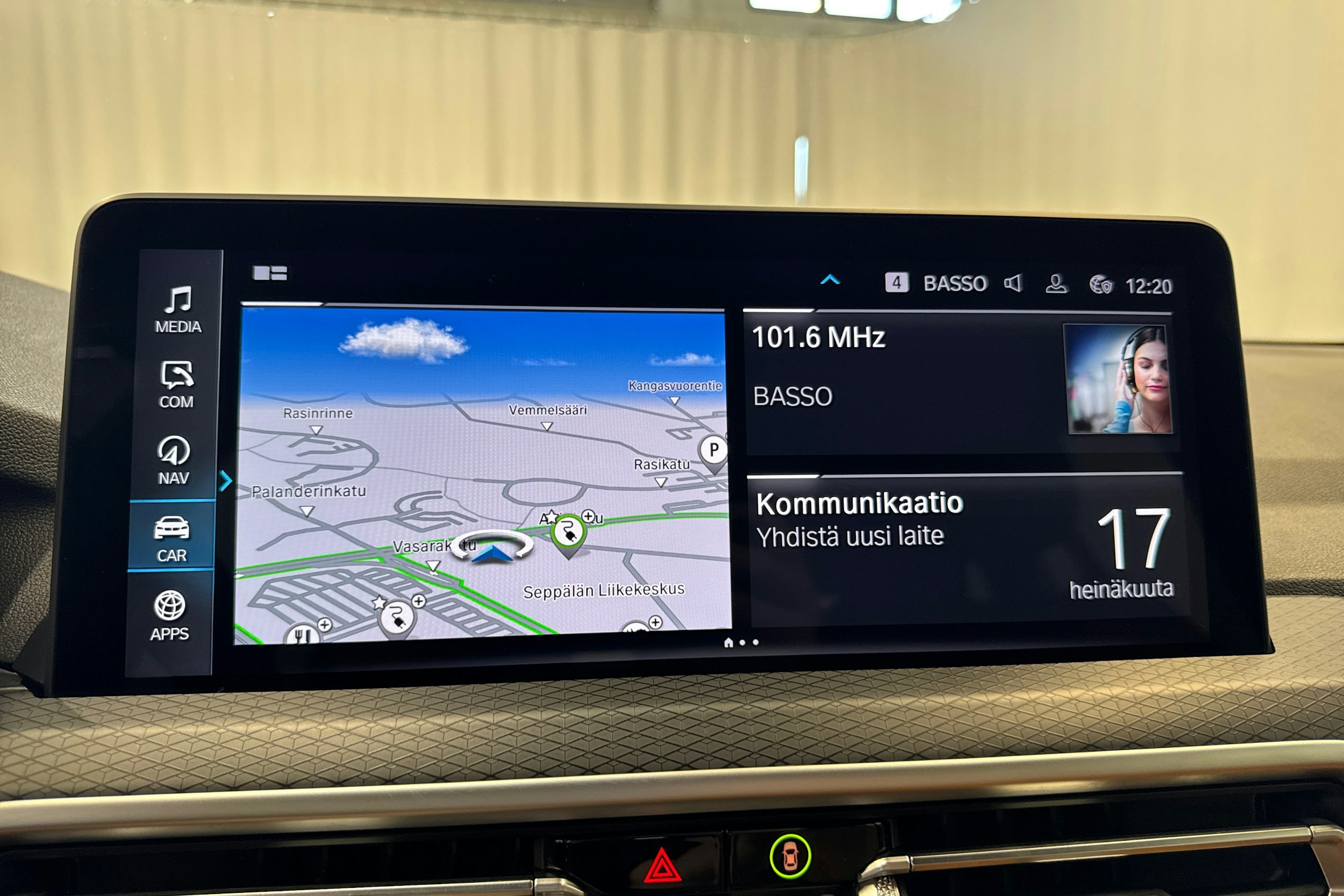 valkoinen BMW X3 2022 kuva 20.