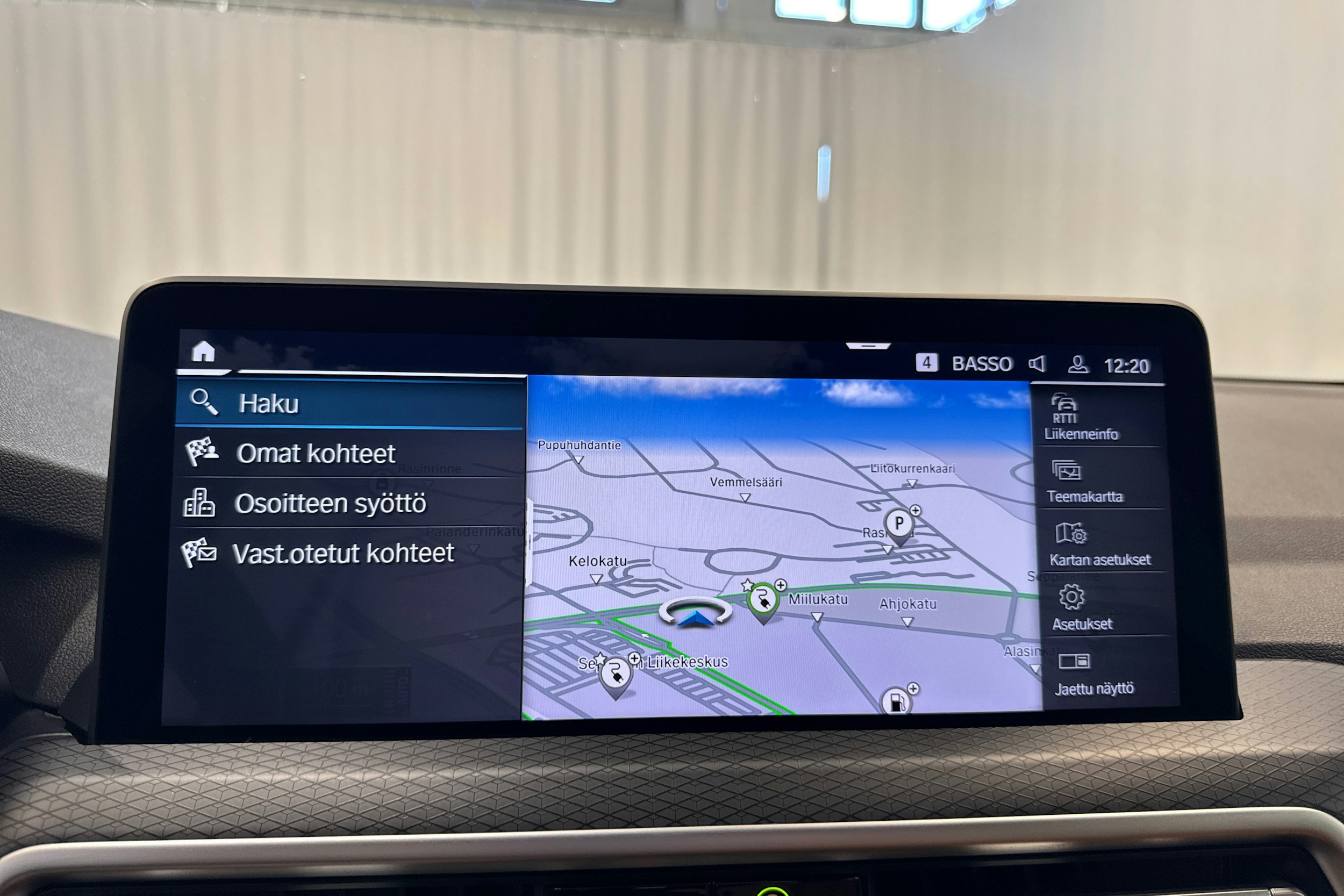valkoinen BMW X3 2022 kuva 21.