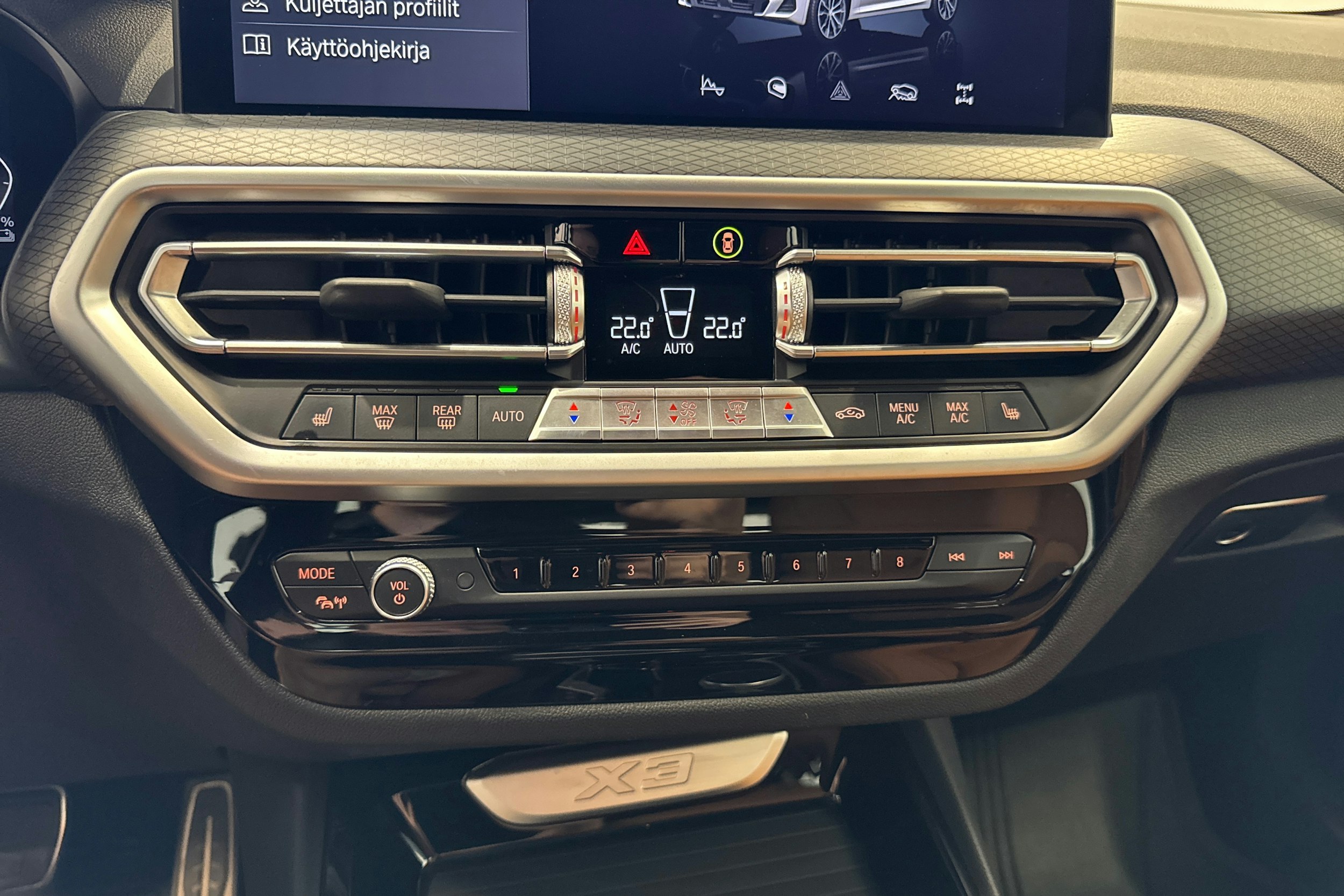 valkoinen BMW X3 2022 kuva 24.
