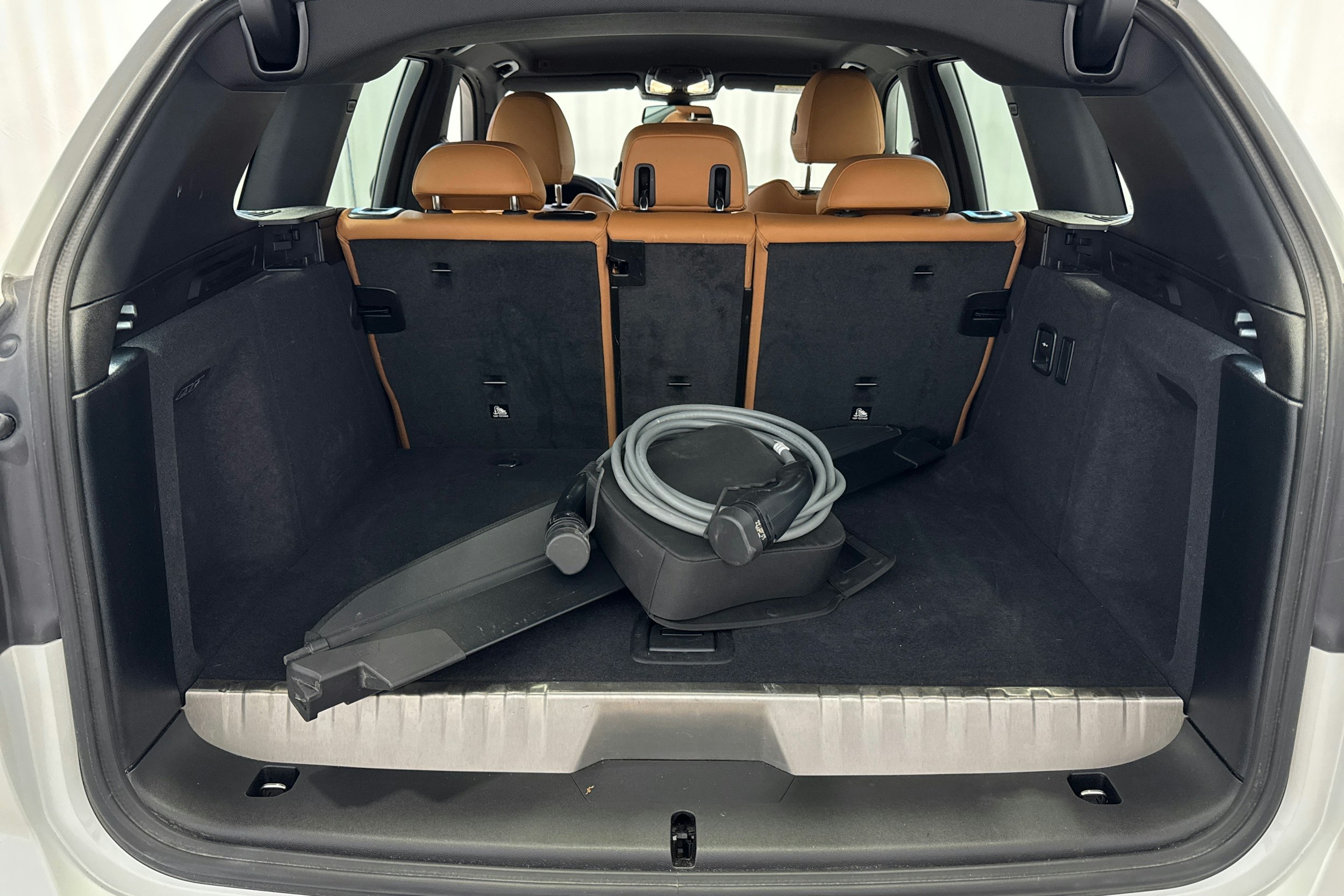 valkoinen BMW X3 2022 kuva 28.