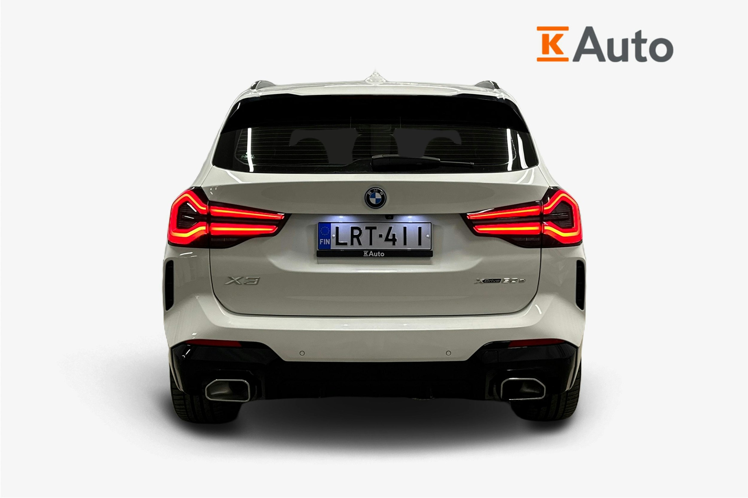 valkoinen BMW X3 2023 kuva 3.
