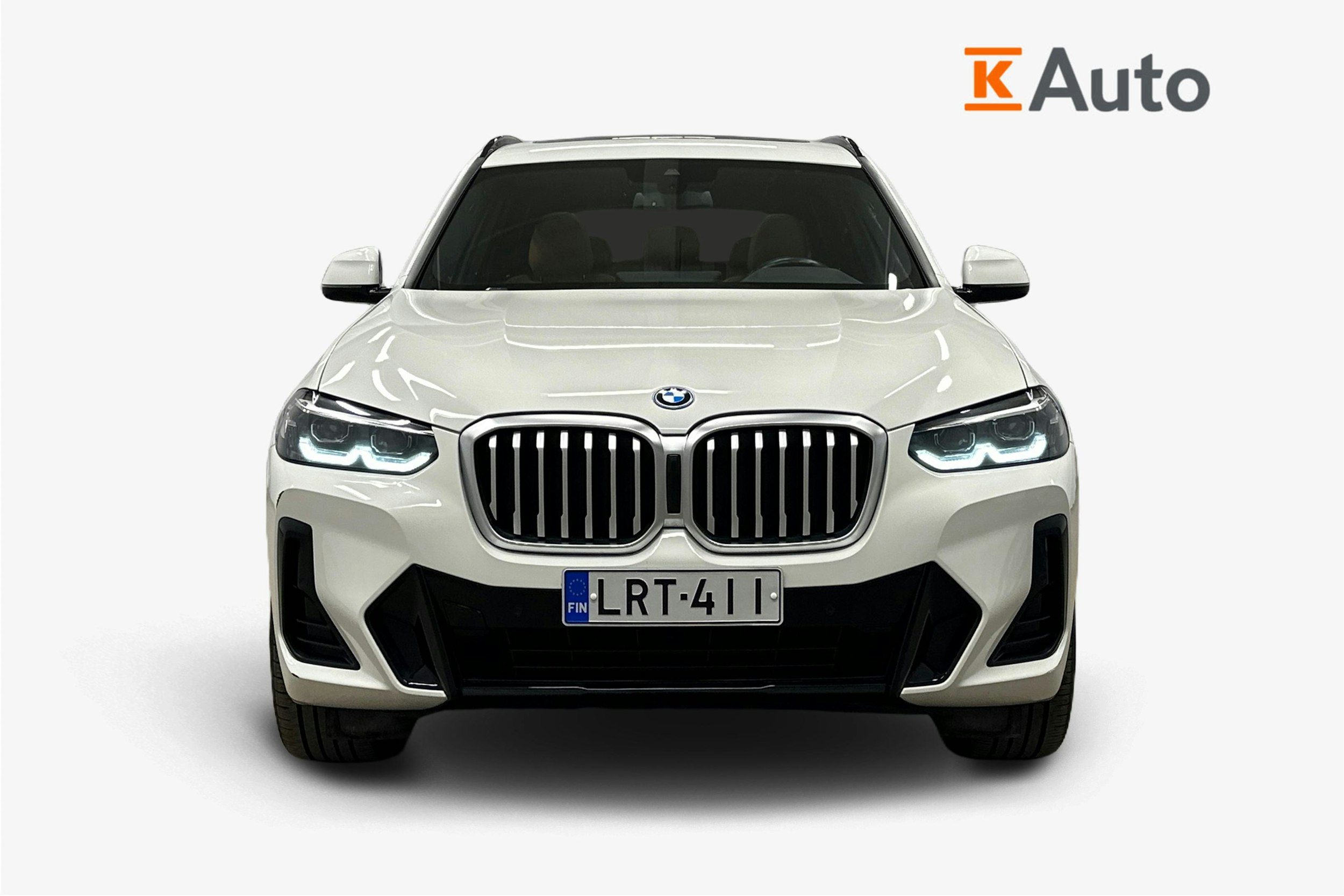 valkoinen BMW X3 2023 kuva 5.