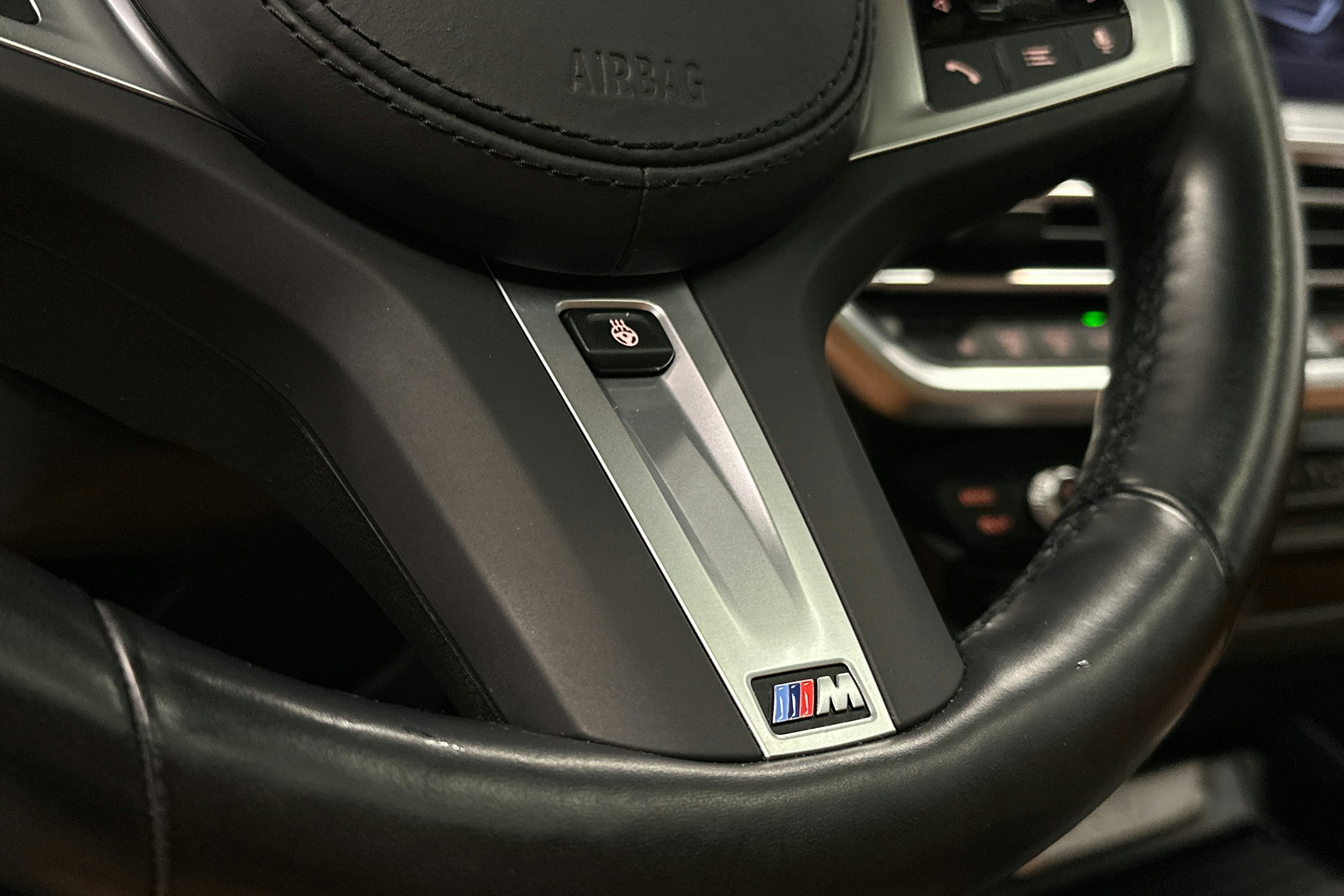 valkoinen BMW X3 2023 kuva 21.