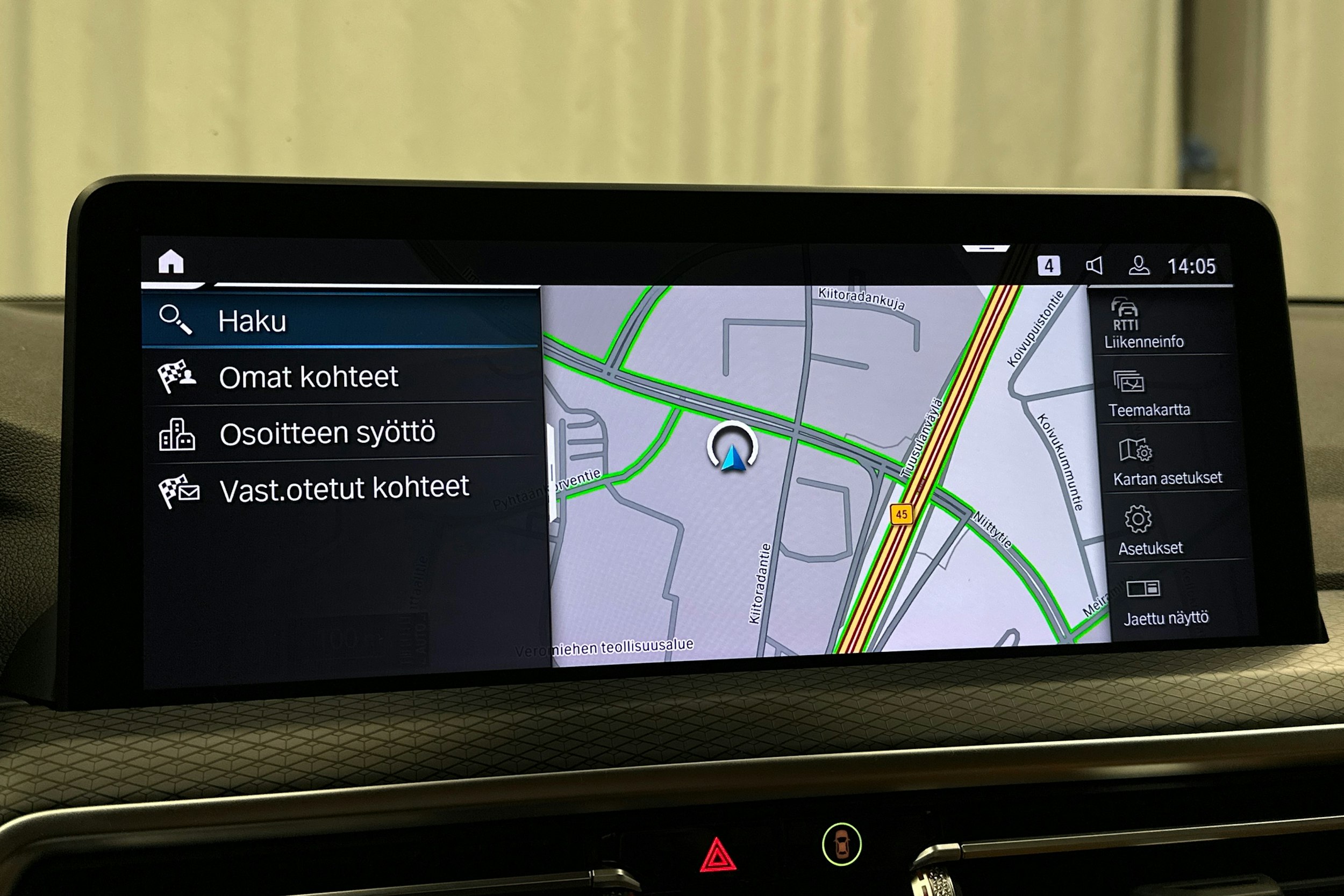valkoinen BMW X3 2023 kuva 23.
