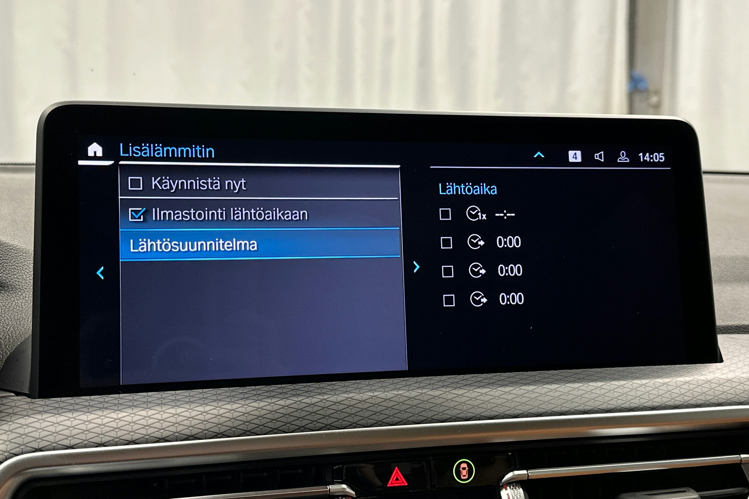 valkoinen BMW X3 2023 kuva 25.