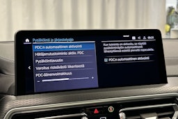musta BMW X3 2023 kuva 30.