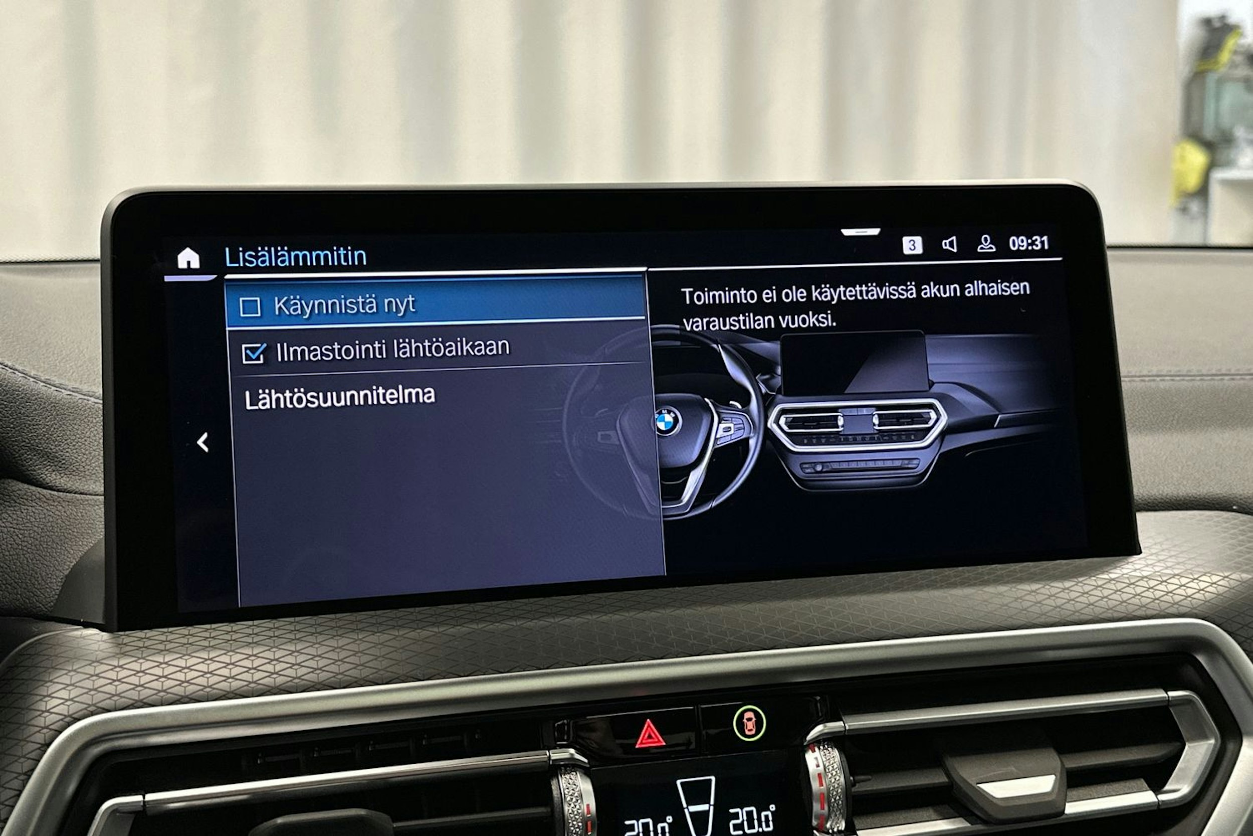 musta BMW X3 2023 kuva 32.