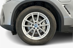 harmaa BMW X3 2023 kuva 11.