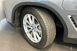 harmaa BMW X3 2023 kuva 13.