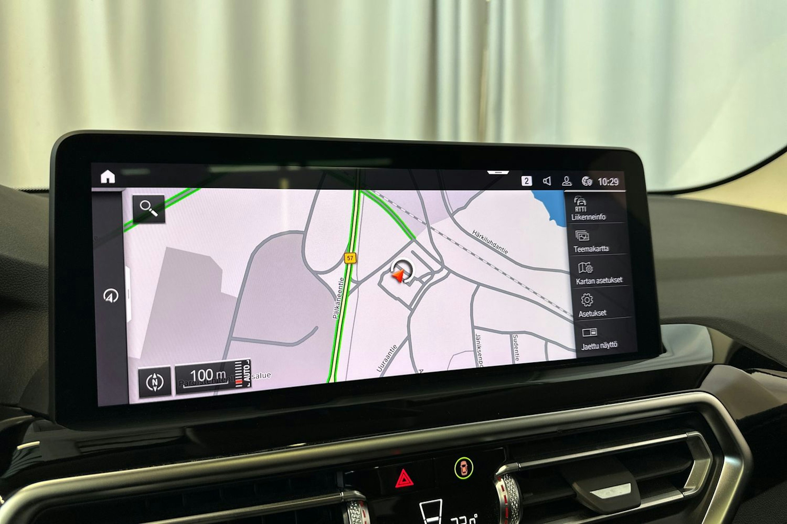 harmaa BMW X3 2023 kuva 23.
