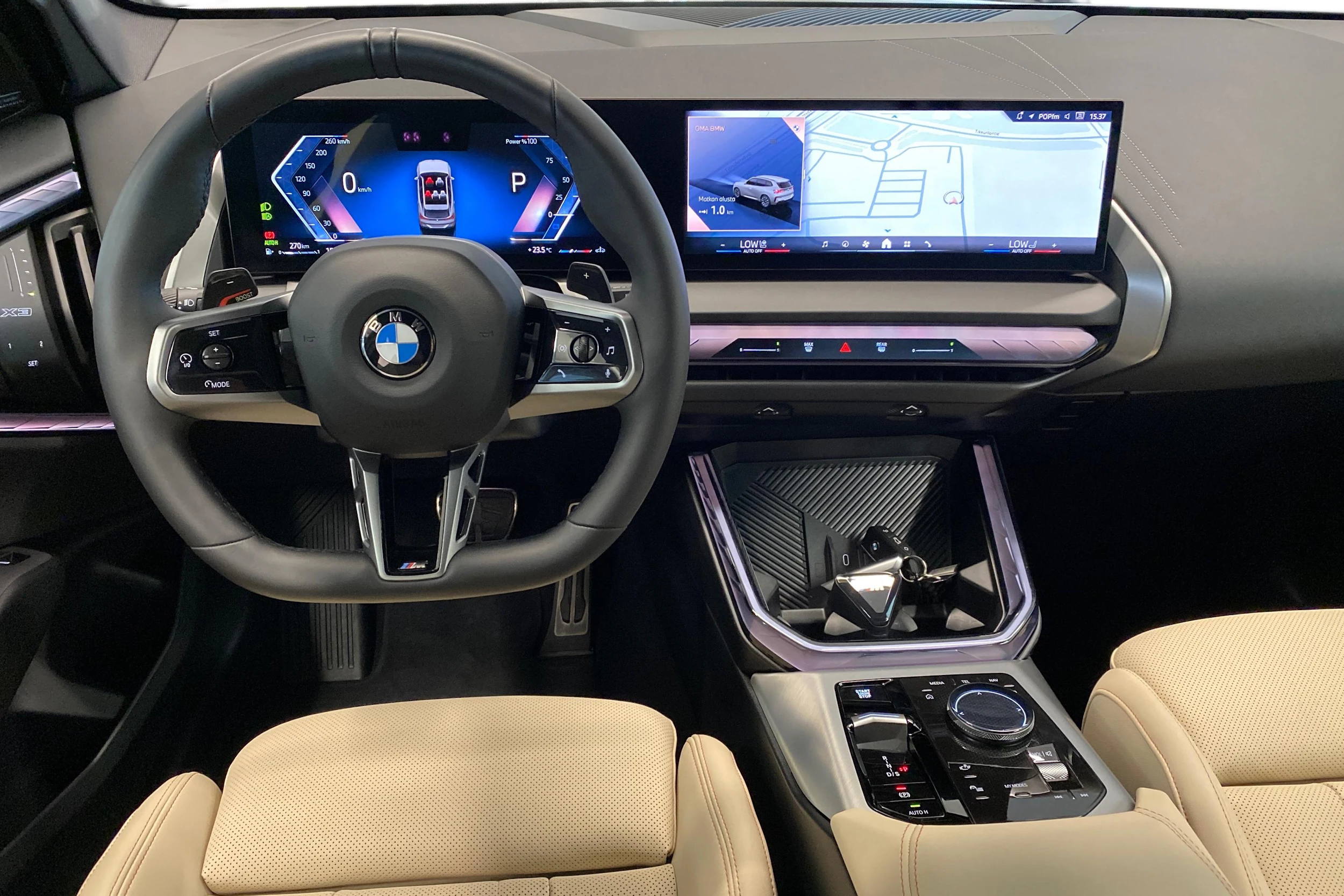 Harmaa BMW X3 2025 kuva 7.