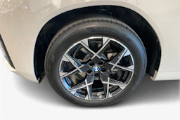 Harmaa BMW X3 2025 kuva 9.