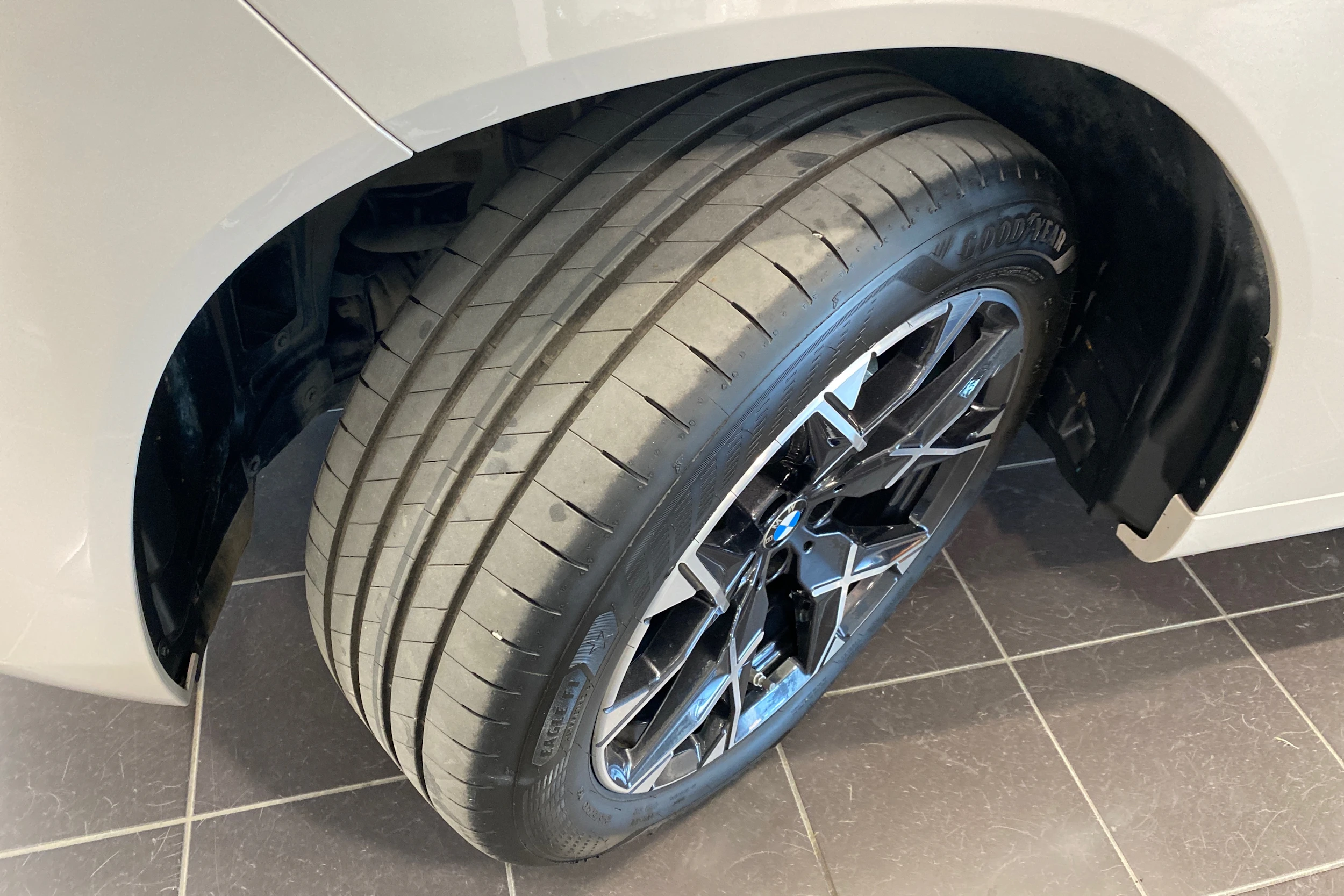 Harmaa BMW X3 2025 kuva 10.
