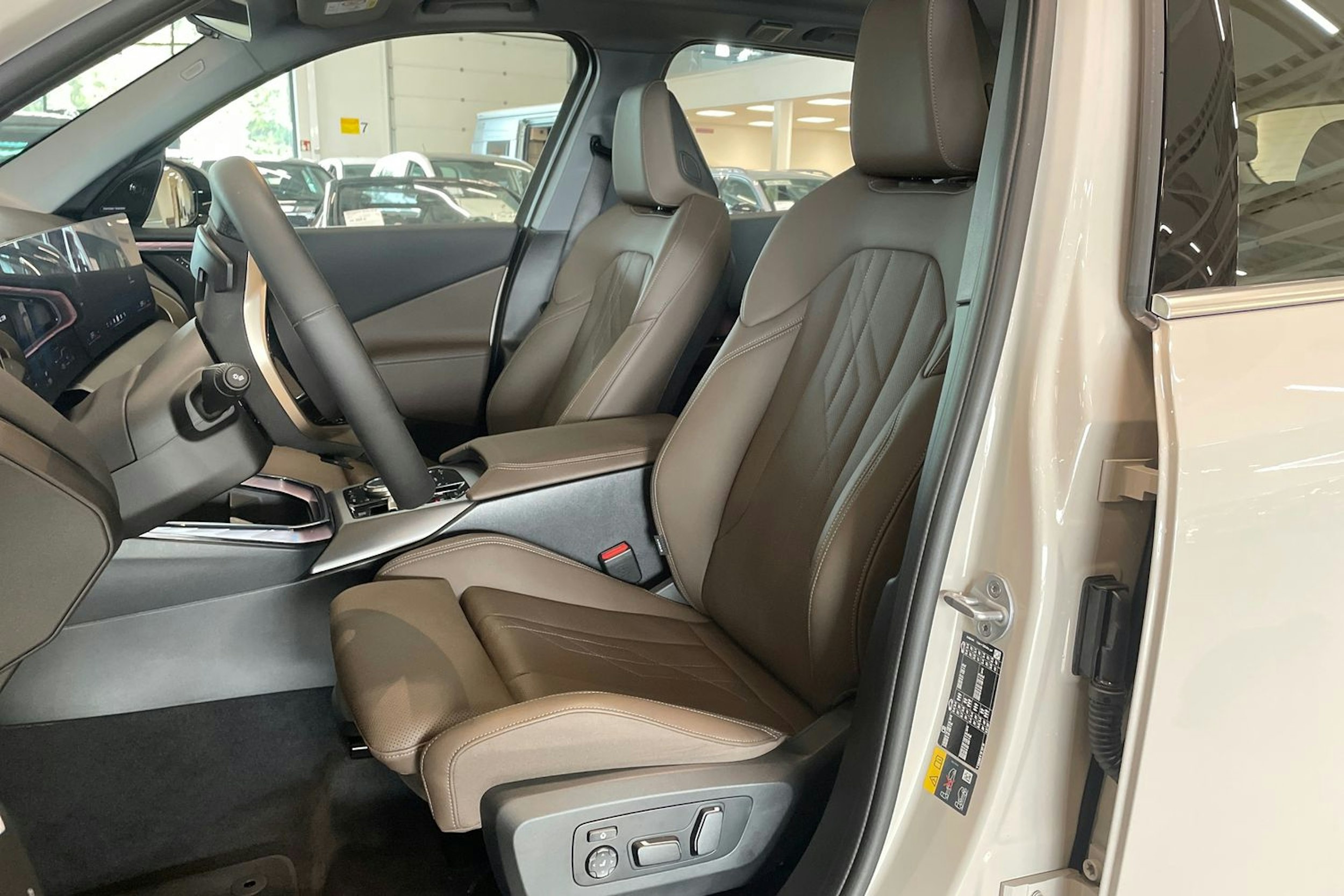harmaa BMW X3 2025 kuva 11.