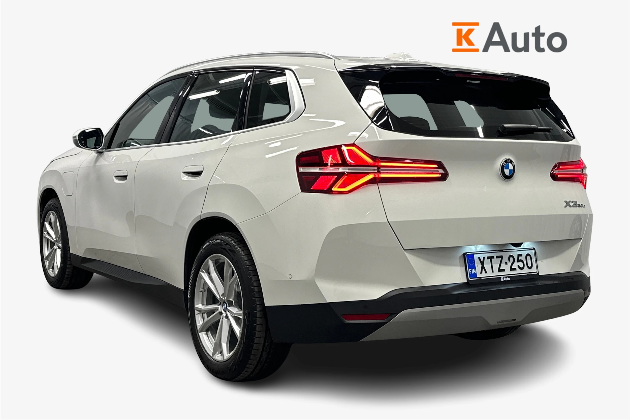 valkoinen BMW X3 2025 kuva 2.