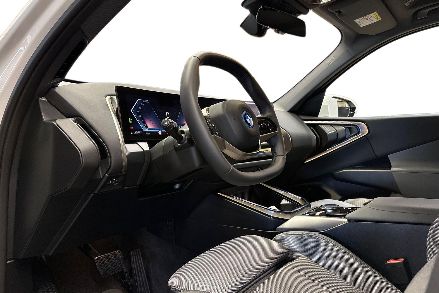 BMW X3 G45 30e xDrive A Charged Edition 2025, photo 6/42