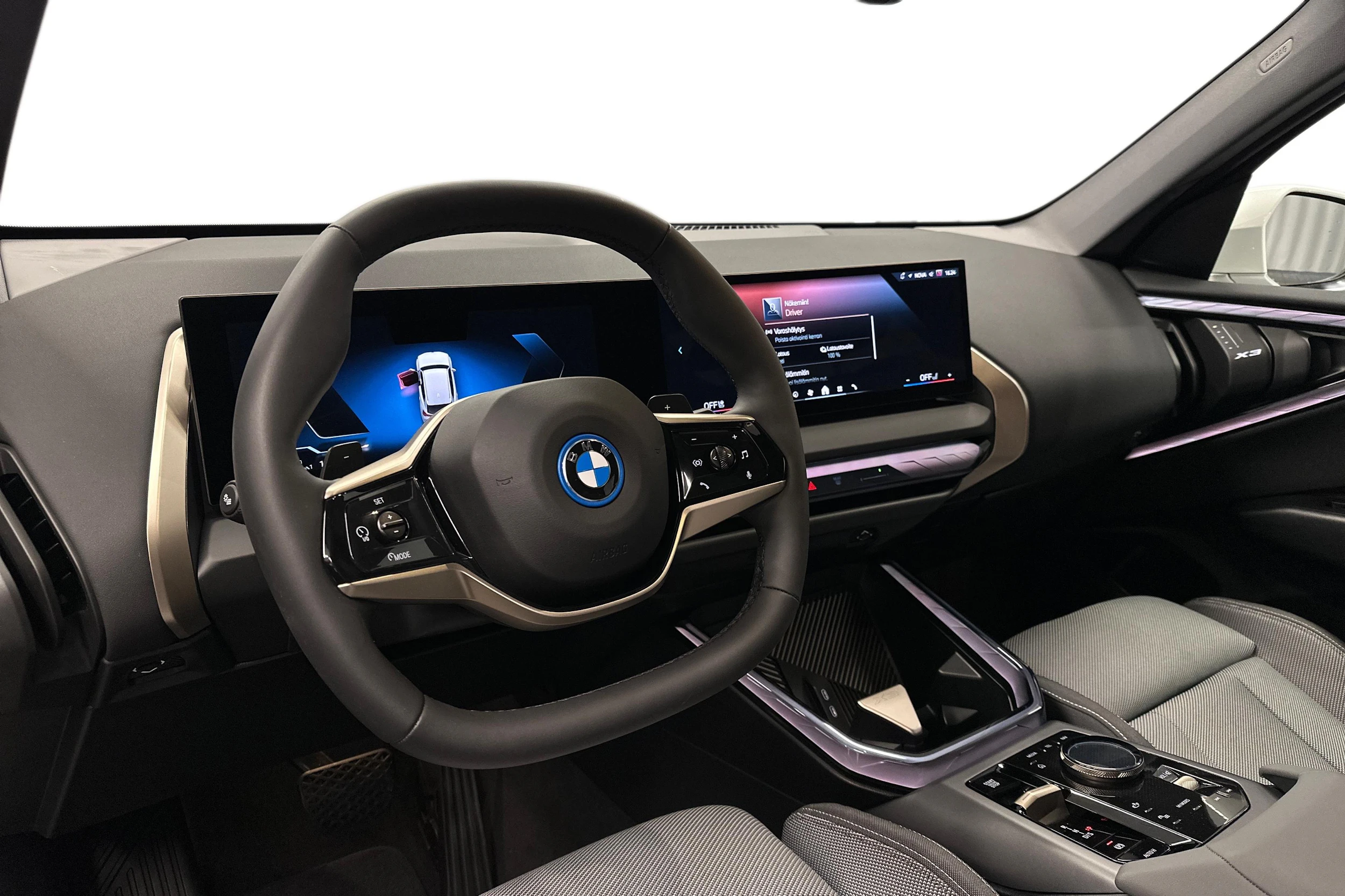 valkoinen BMW X3 2025 kuva 6.