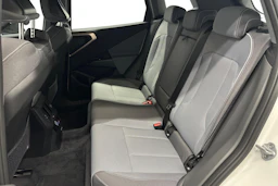 valkoinen BMW X3 2025 kuva 8.