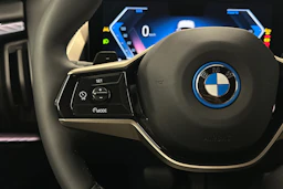 valkoinen BMW X3 2025 kuva 11.