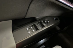 valkoinen BMW X3 2025 kuva 14.