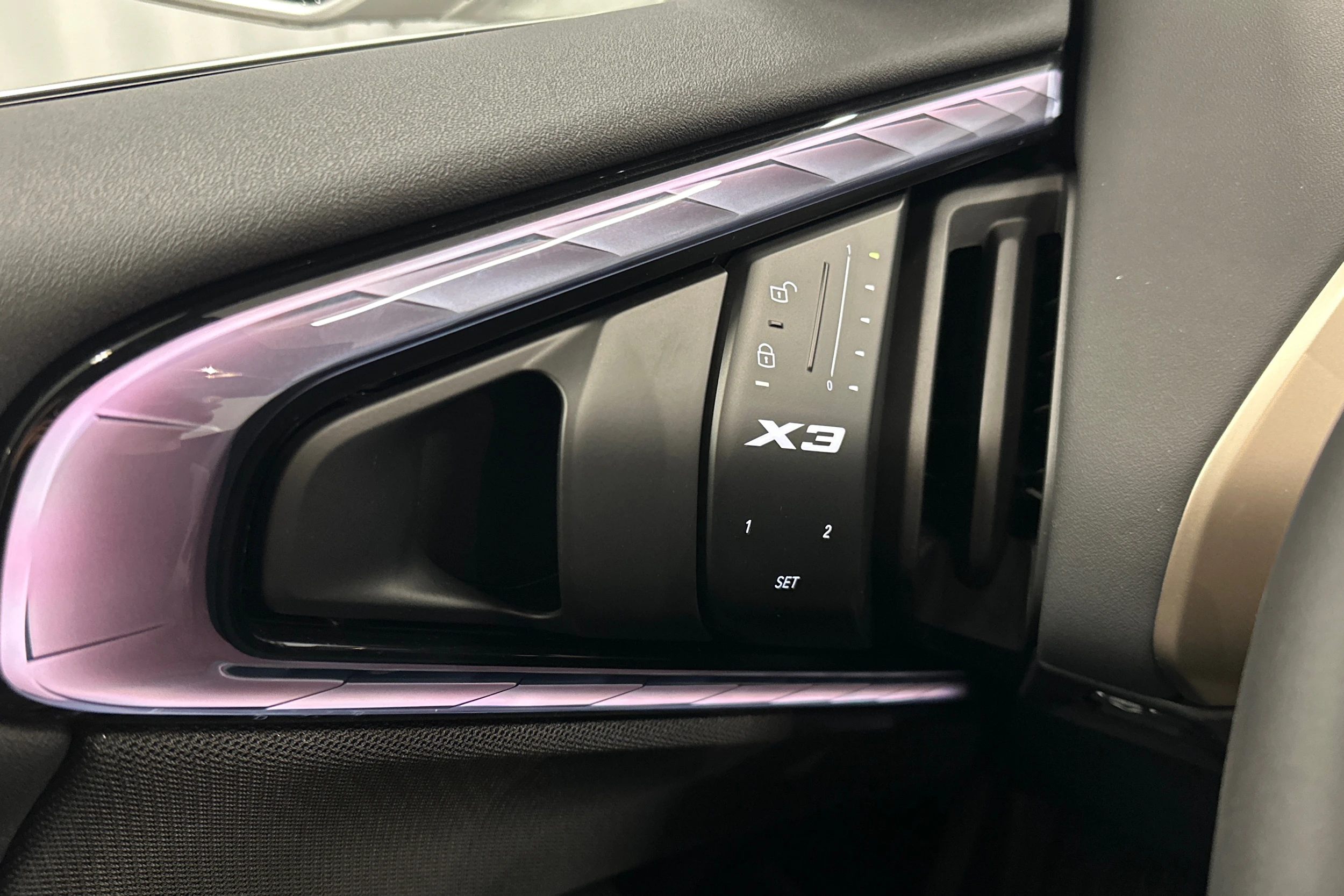 valkoinen BMW X3 2025 kuva 15.