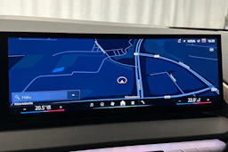 valkoinen BMW X3 2025 kuva 27.