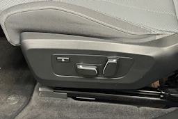 valkoinen BMW X3 2025 kuva 35.