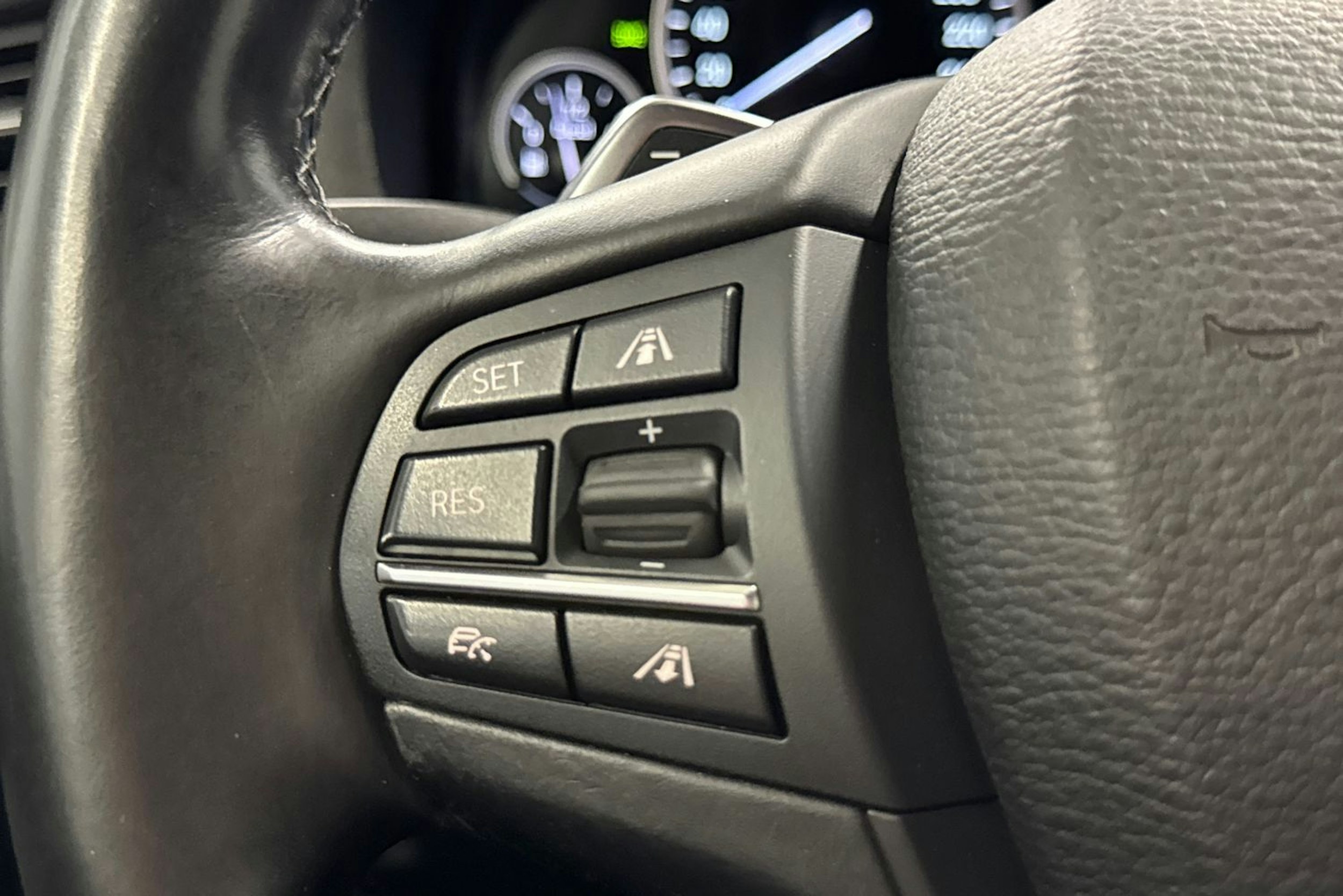 valkoinen BMW X4 2014 kuva 16.