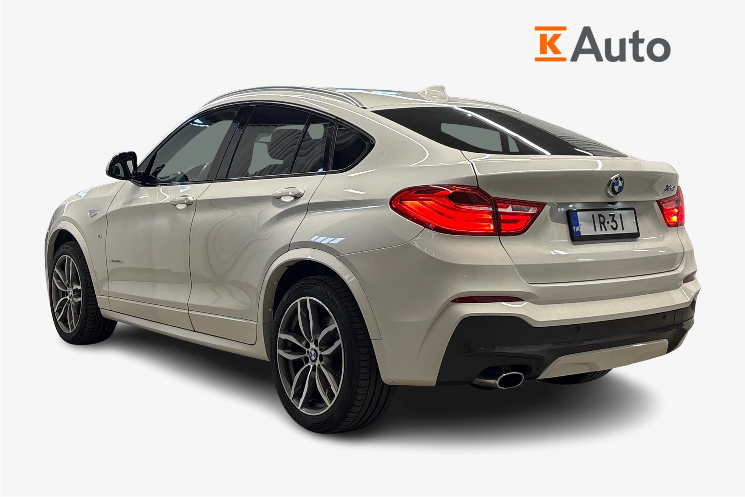 valkoinen BMW X4 2014 kuva 2.