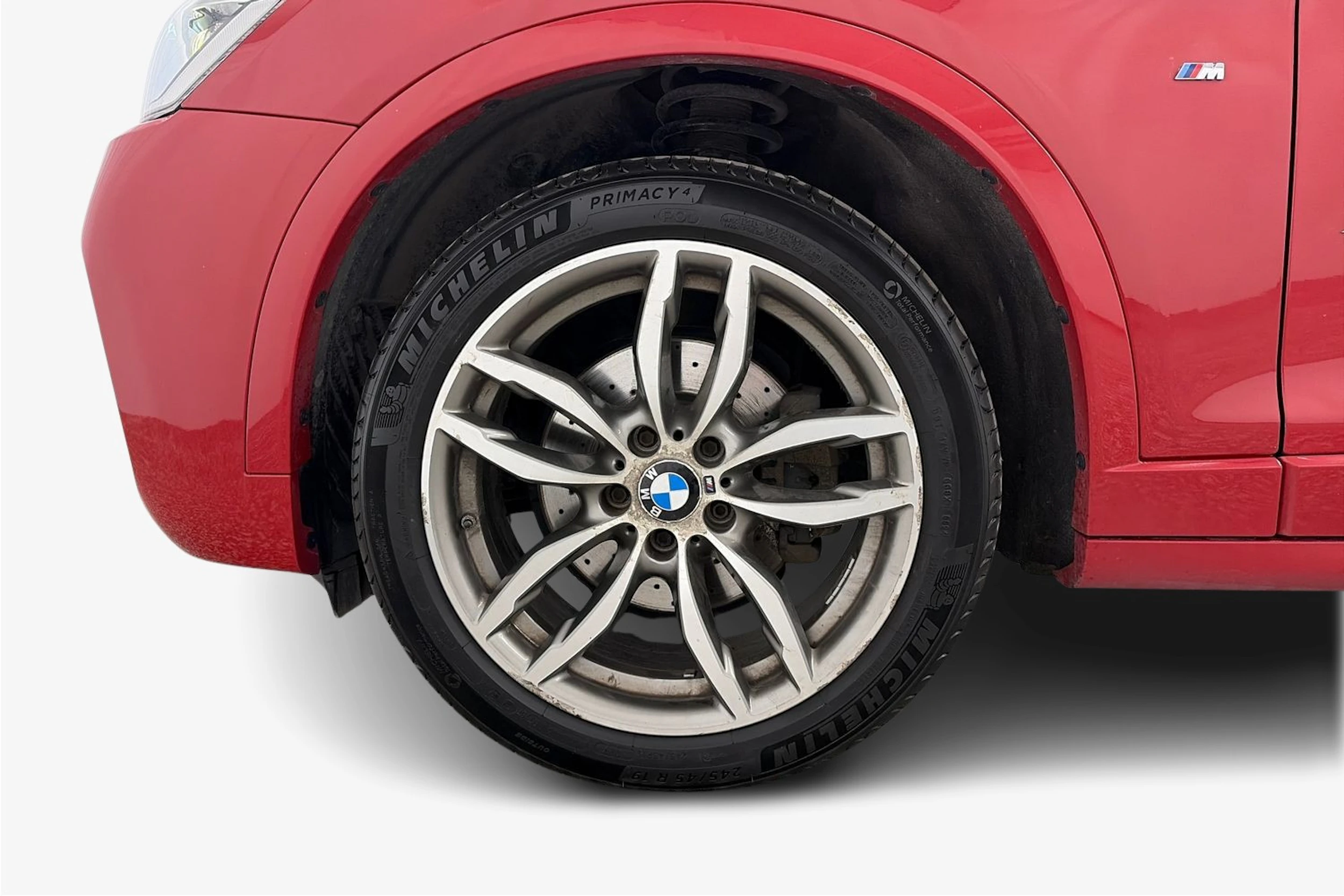 punainen BMW X4 2015 kuva 12.