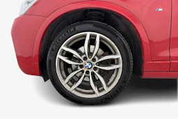 punainen BMW X4 2015 kuva 12.