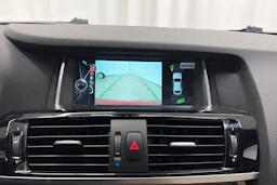 punainen BMW X4 2015 kuva 22.
