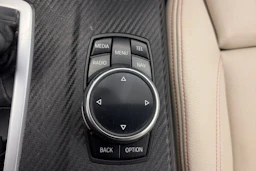 punainen BMW X4 2015 kuva 30.