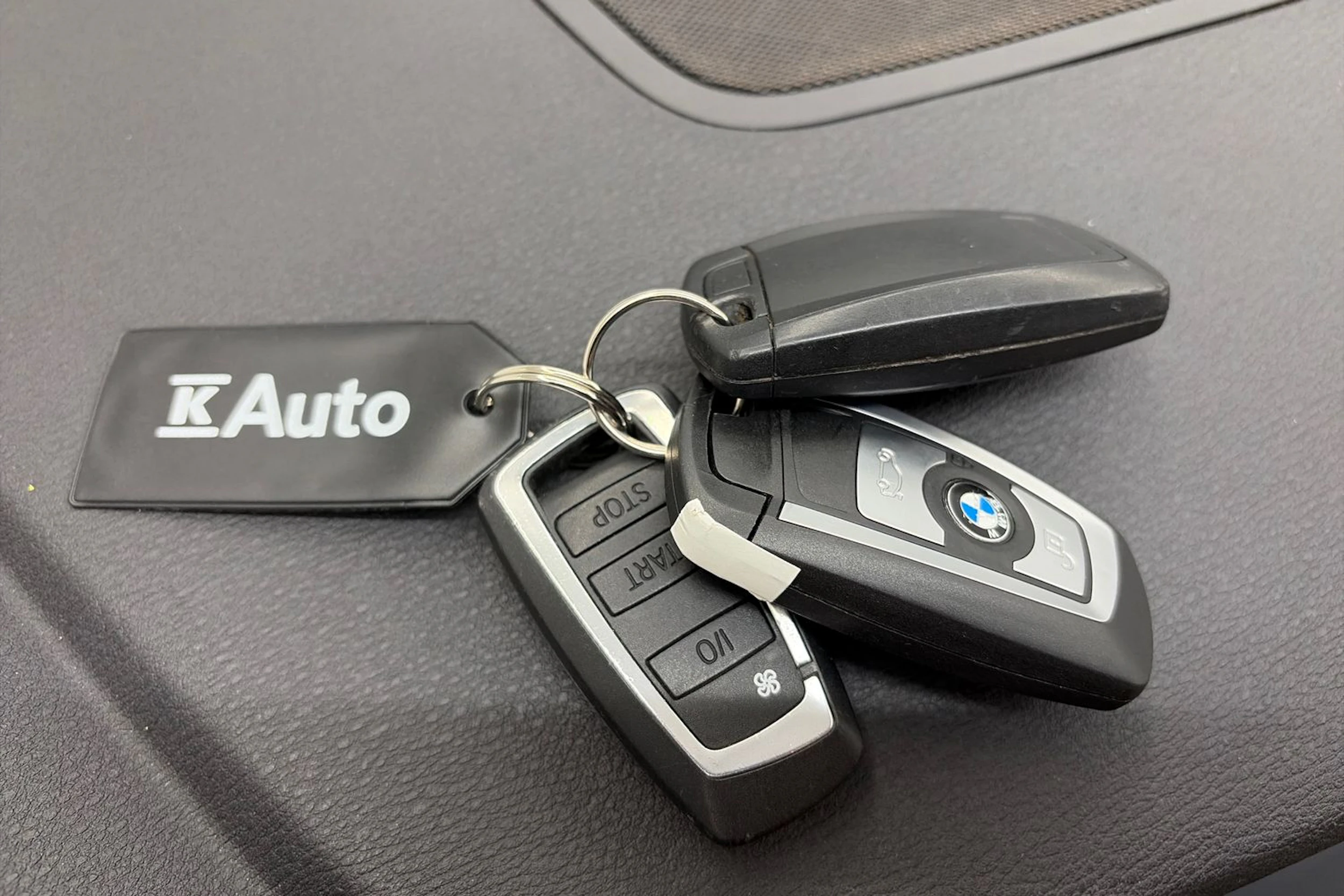 punainen BMW X4 2015 kuva 32.