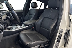 valkoinen BMW X4 2015 kuva 11.