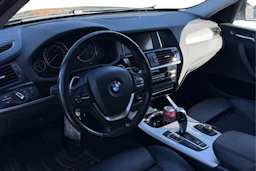 sininen BMW X4 2015 kuva 3.