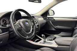sininen BMW X4 2015 kuva 6.