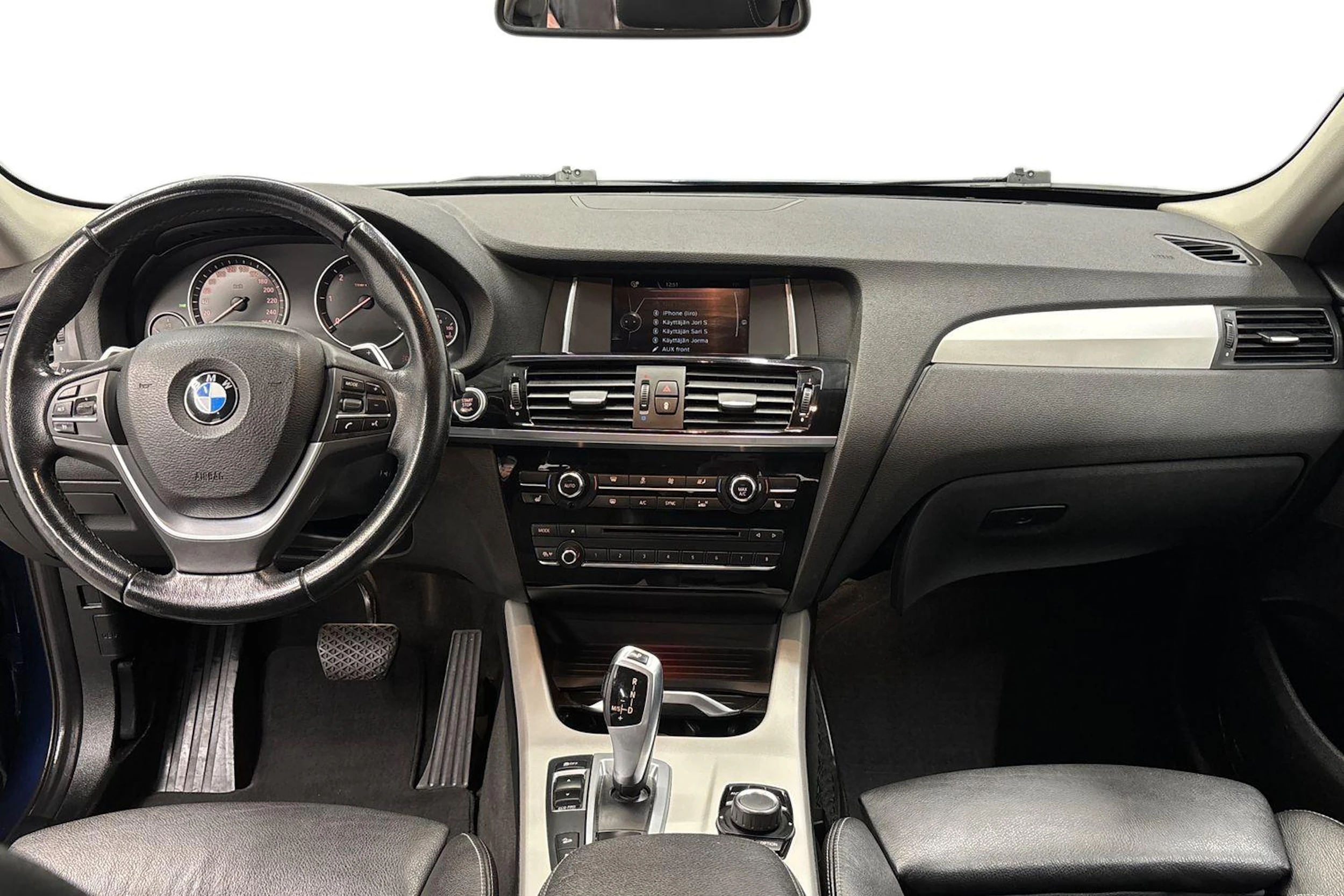 sininen BMW X4 2015 kuva 7.