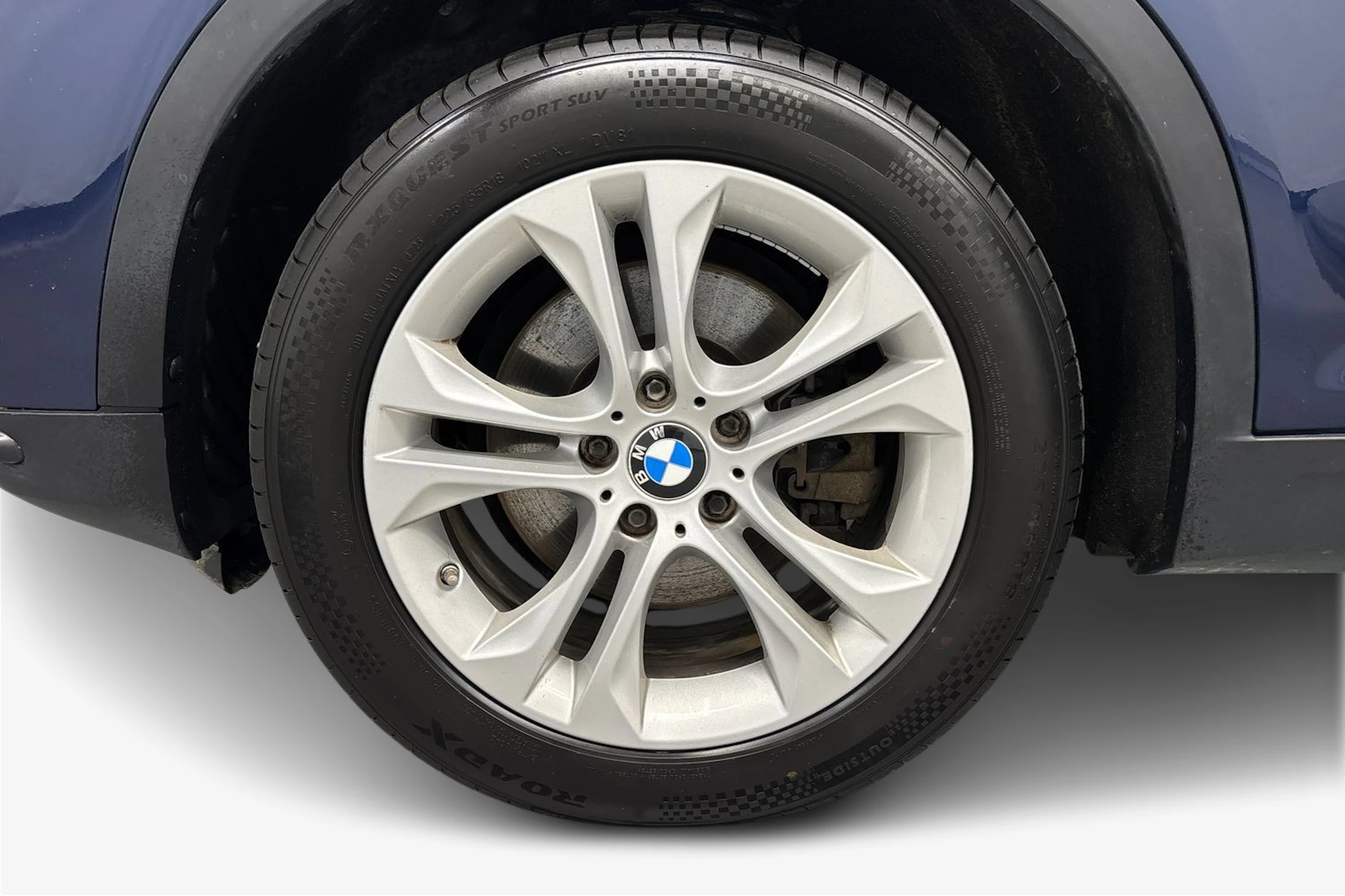 sininen BMW X4 2015 kuva 9.