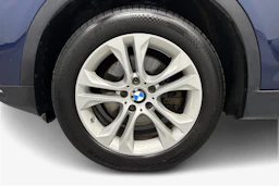 sininen BMW X4 2015 kuva 9.