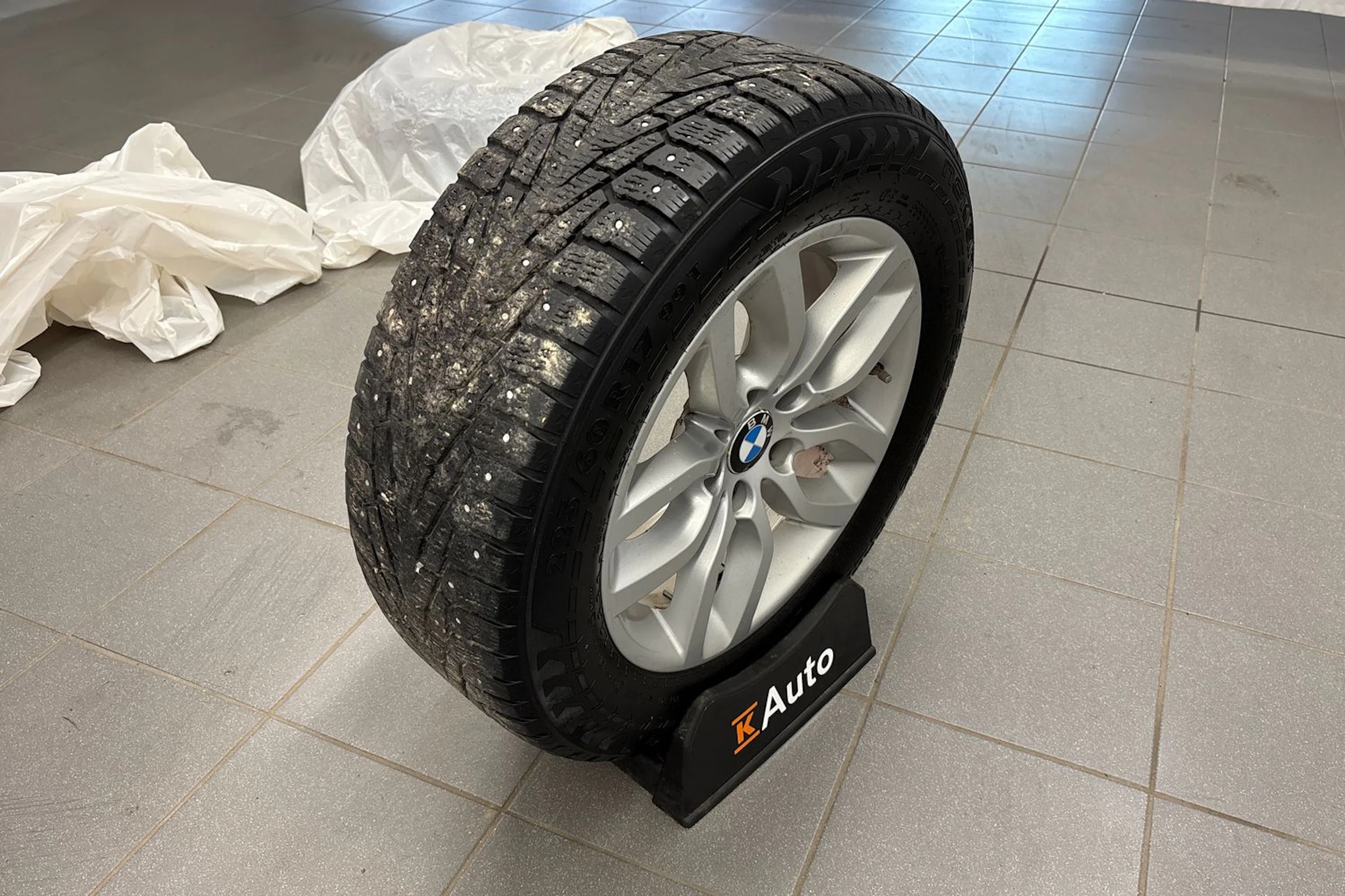 sininen BMW X4 2015 kuva 16.
